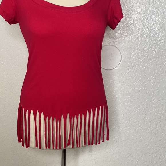 SUMMER 🎉🎉🎉FUN !! Red fringe t shirt - Picture 2 of 9